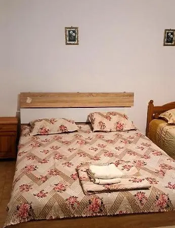 Family House Victoria' Garden Vendégház 3*