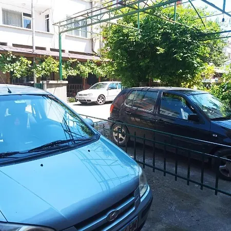 Family House Victoria' Garden Vendégház Primorszko